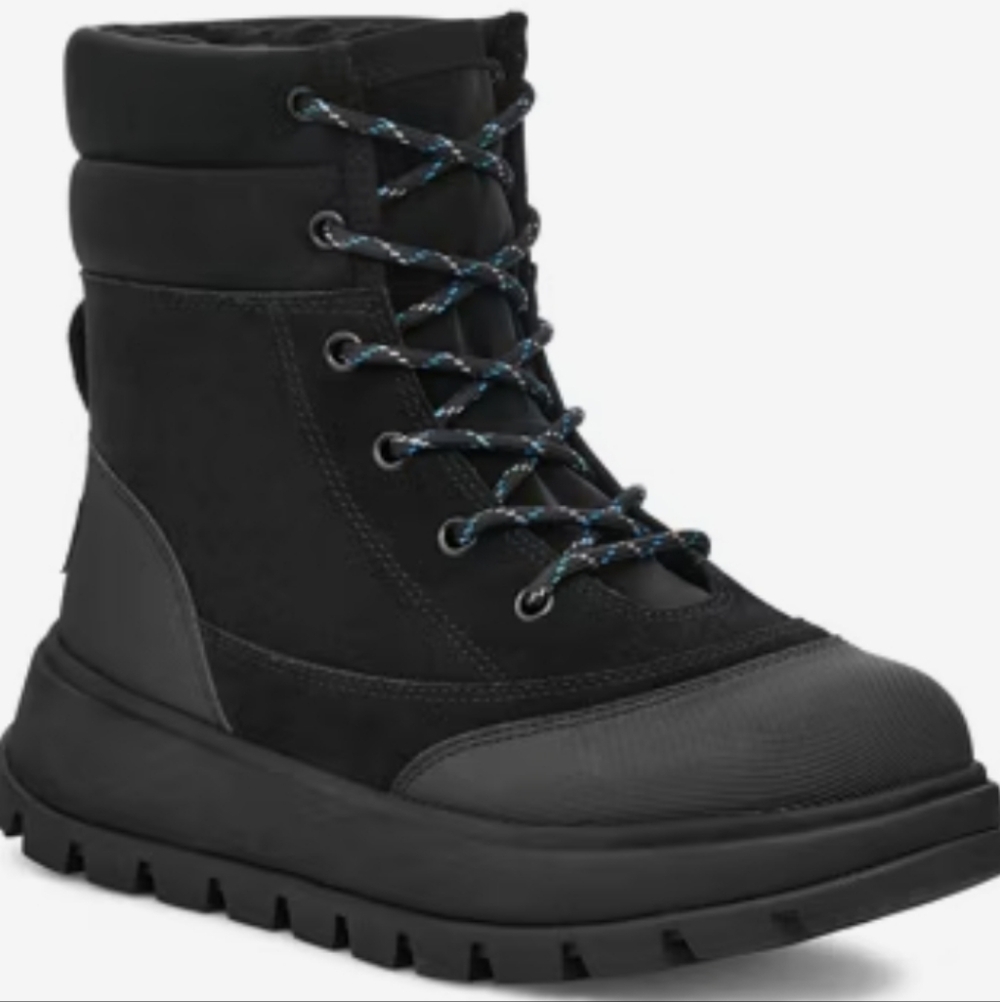 NEW...Koolaburra by UGG Women's Deza Lug Suede Boots.... Size 7